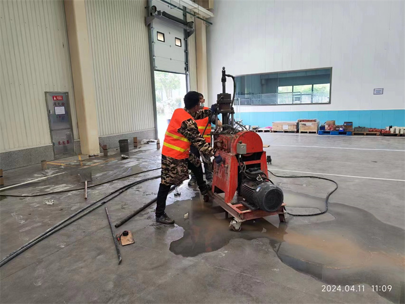 自流井厂房地面下沉塌陷注浆加固施工